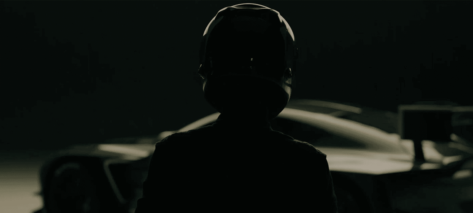 ASLA_3749_Aston_Martin_New_GT3_Studio_1600x720