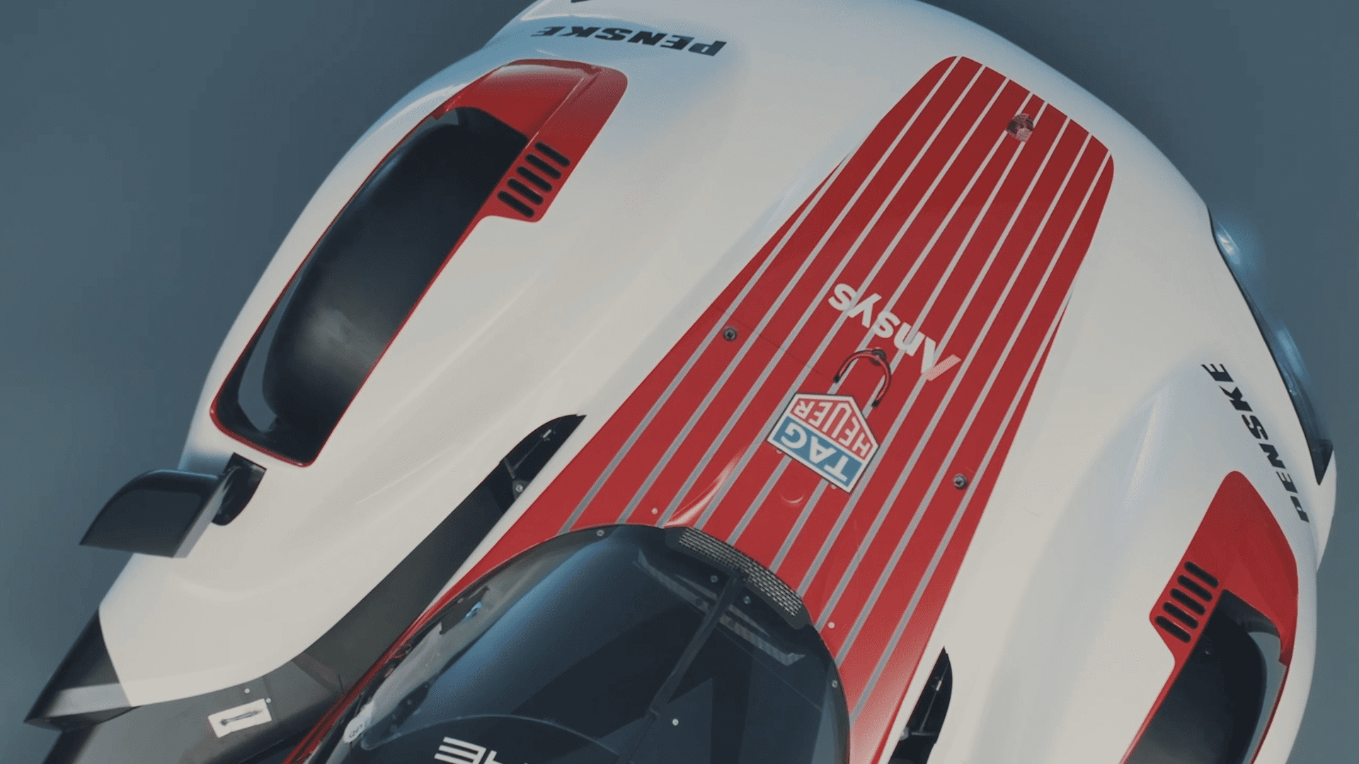 PAG_3305_Porsche Head & Heart_Header - 1920x1080