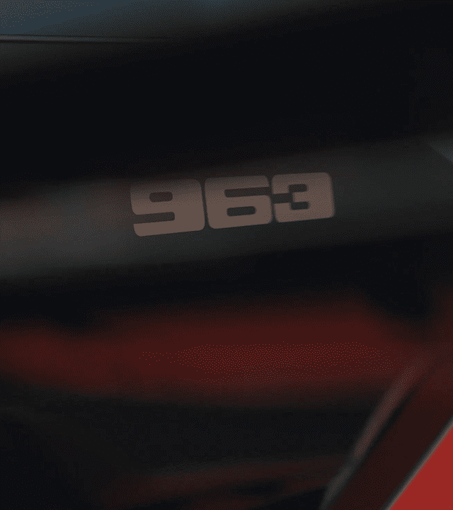 PAG_3305_Porsche_Head_&_Heart_640x720